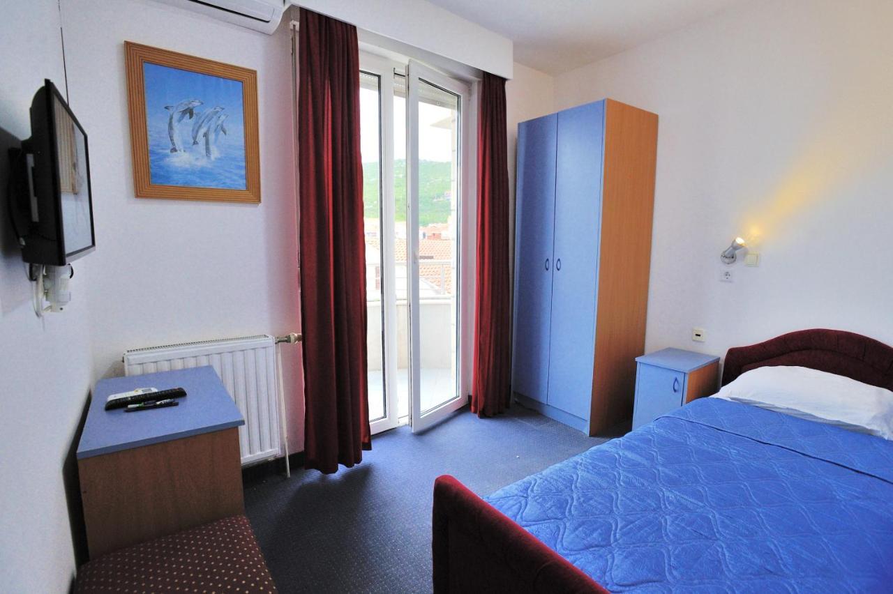 Hotel Lav Neum Buitenkant foto