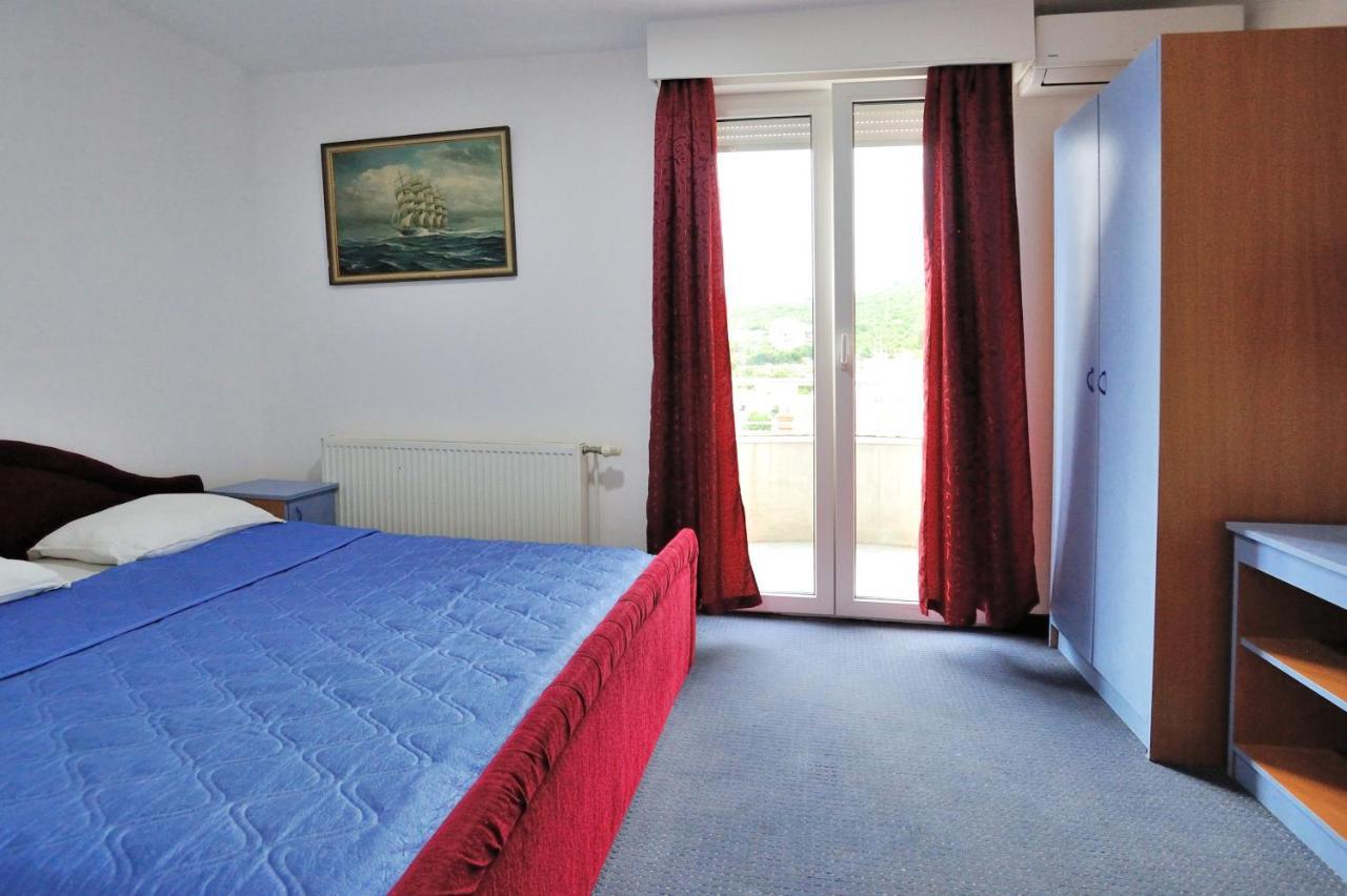 Hotel Lav Neum Buitenkant foto