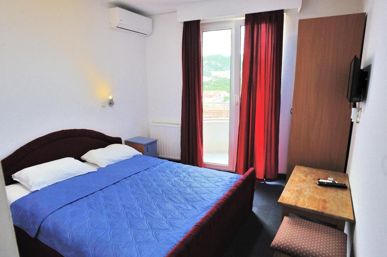 Hotel Lav Neum Buitenkant foto