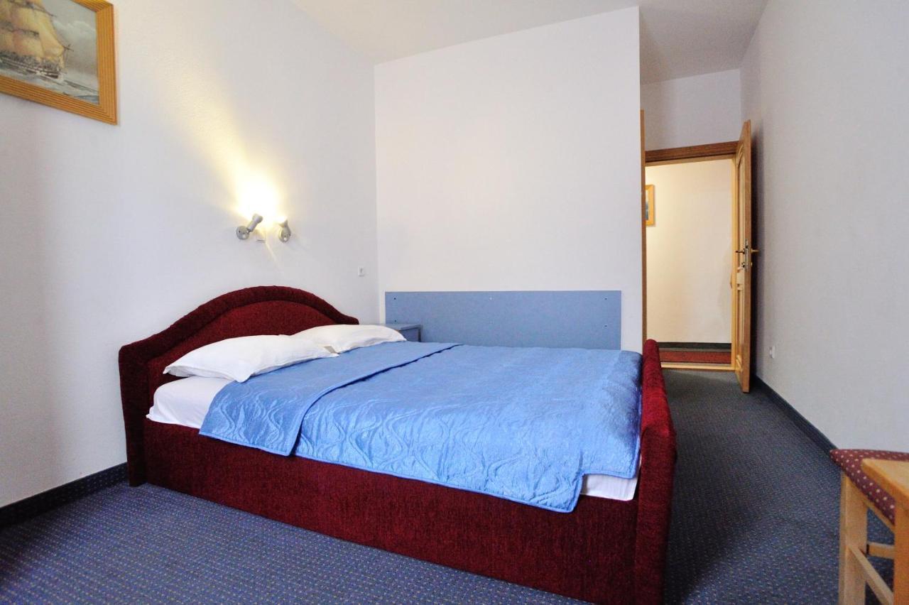 Hotel Lav Neum Buitenkant foto