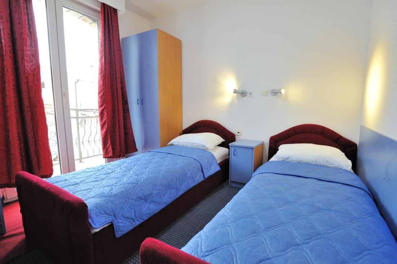 Hotel Lav Neum Buitenkant foto