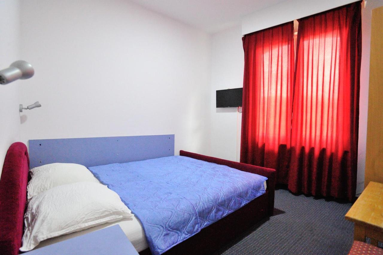 Hotel Lav Neum Buitenkant foto
