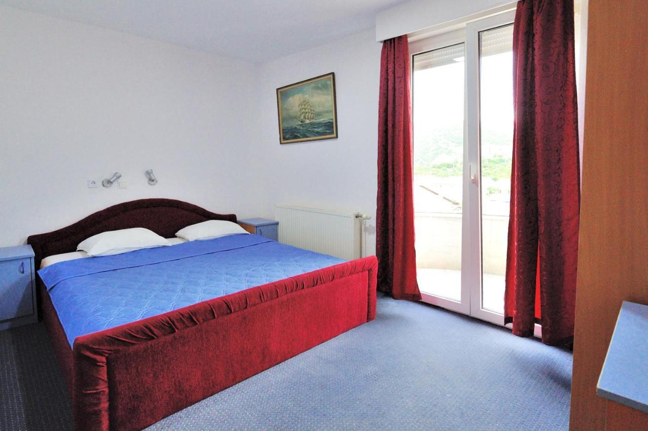 Hotel Lav Neum Buitenkant foto
