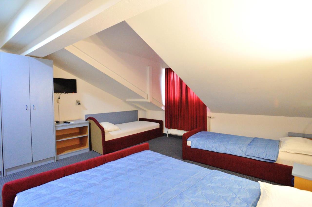 Hotel Lav Neum Buitenkant foto