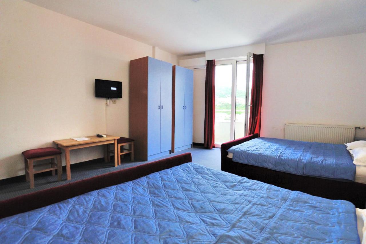 Hotel Lav Neum Buitenkant foto