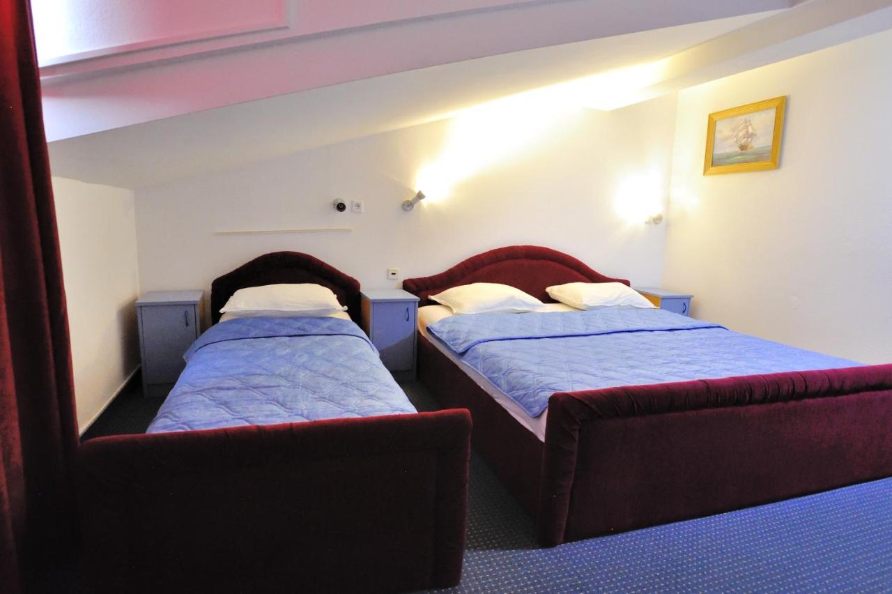 Hotel Lav Neum Buitenkant foto