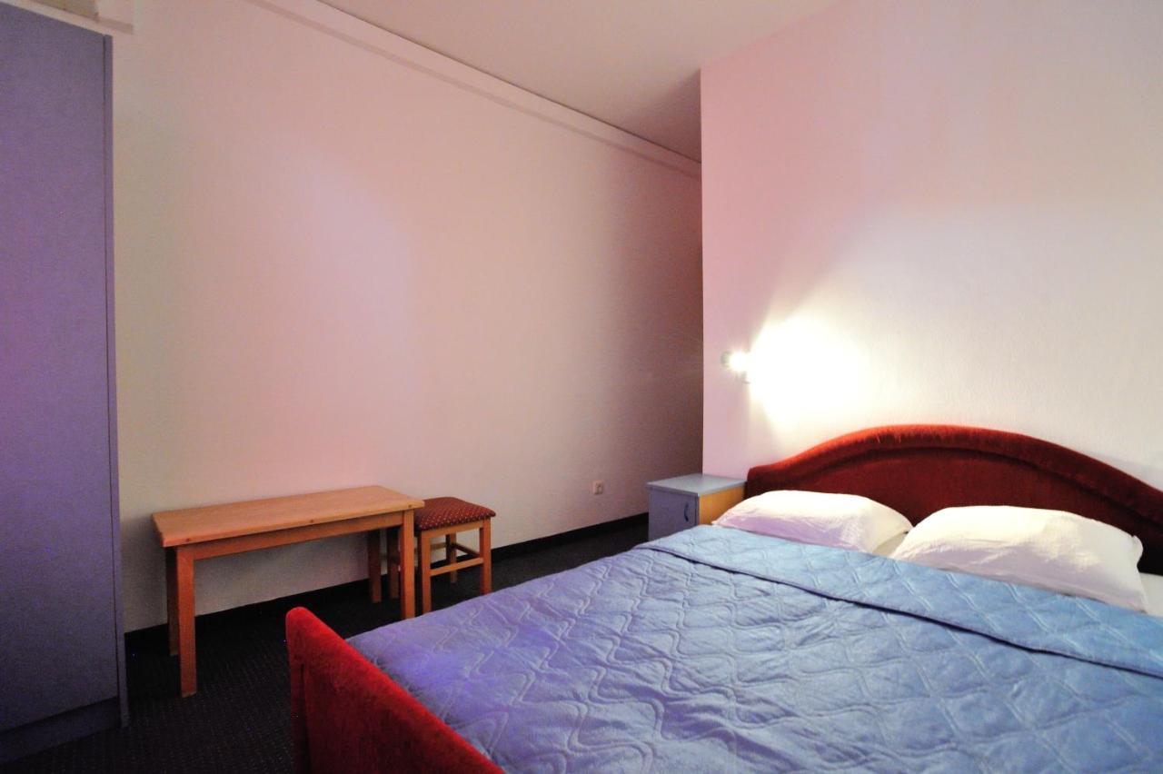 Hotel Lav Neum Buitenkant foto