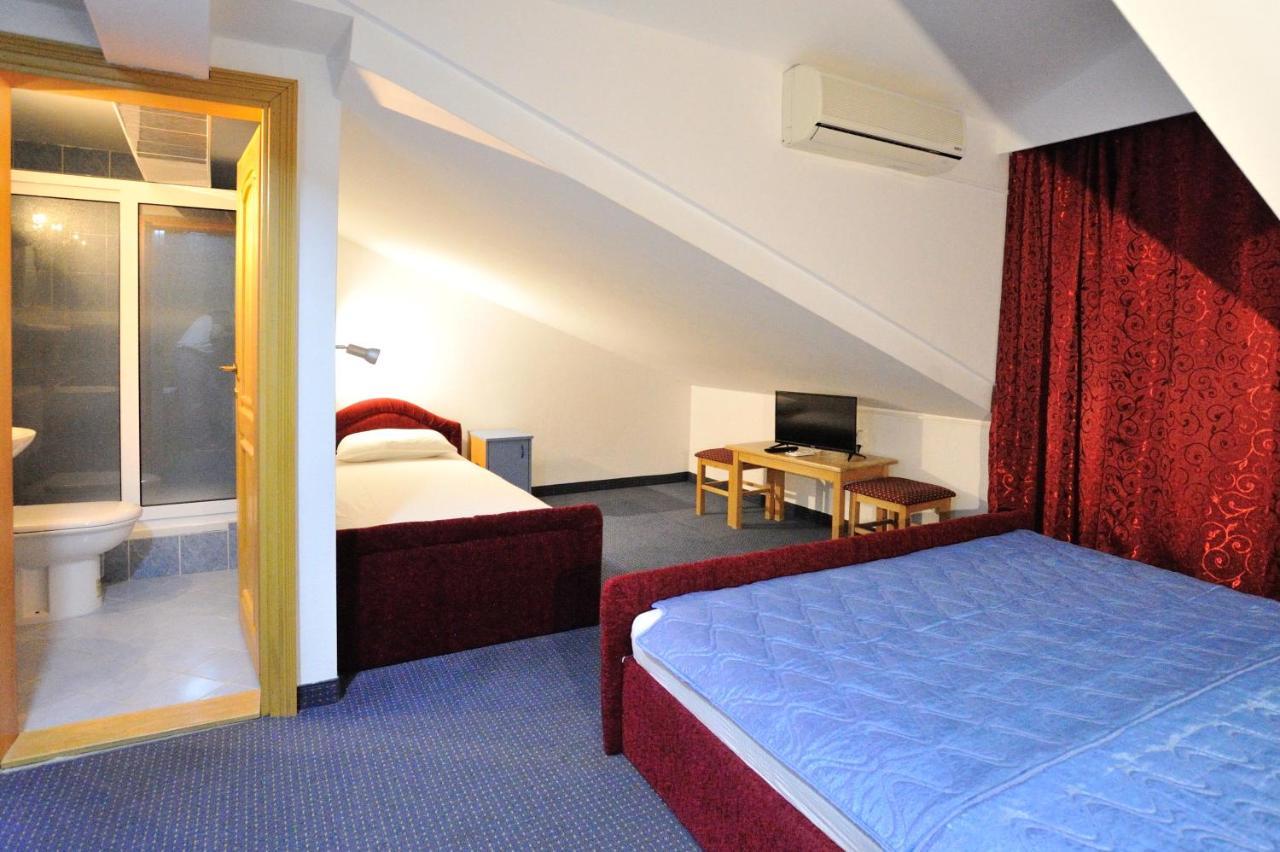 Hotel Lav Neum Buitenkant foto