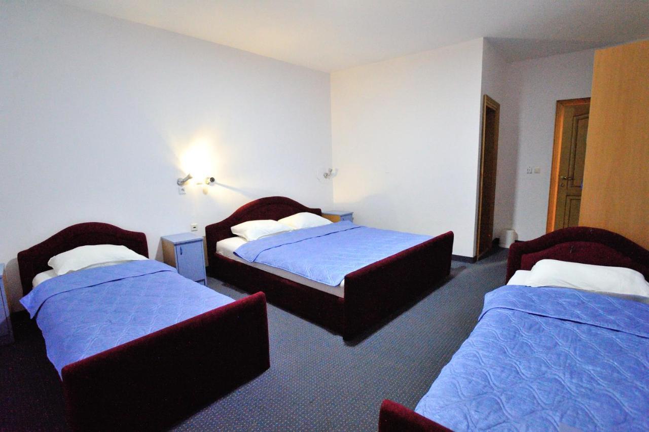 Hotel Lav Neum Buitenkant foto