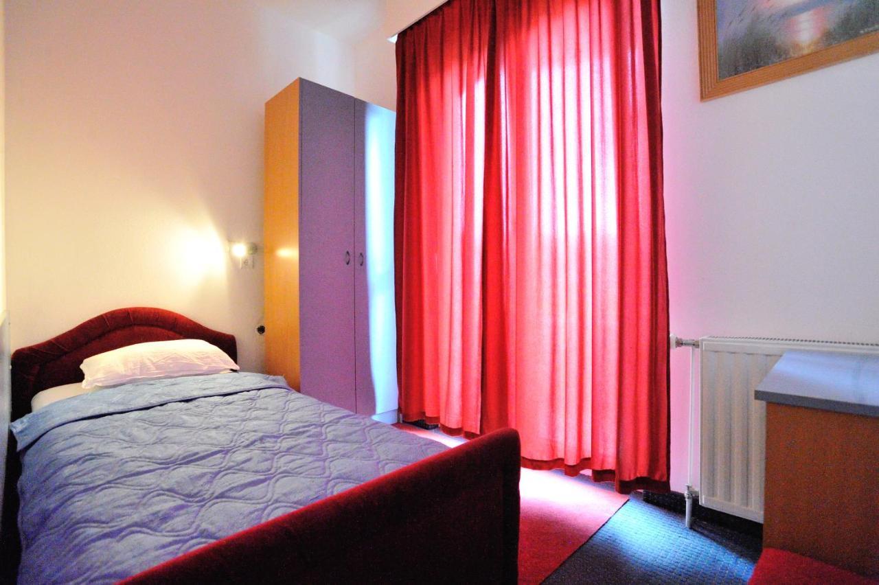 Hotel Lav Neum Buitenkant foto