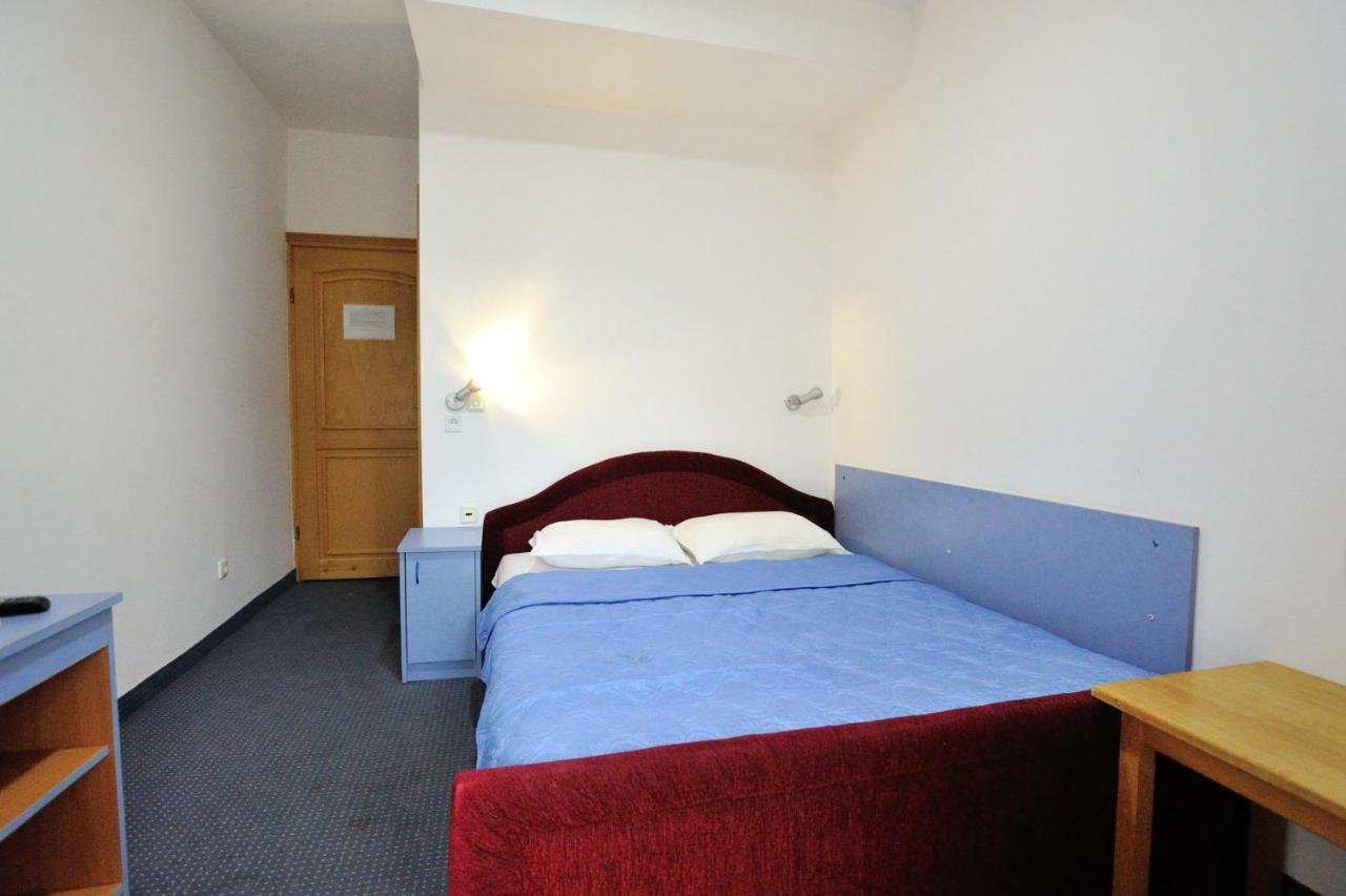 Hotel Lav Neum Buitenkant foto