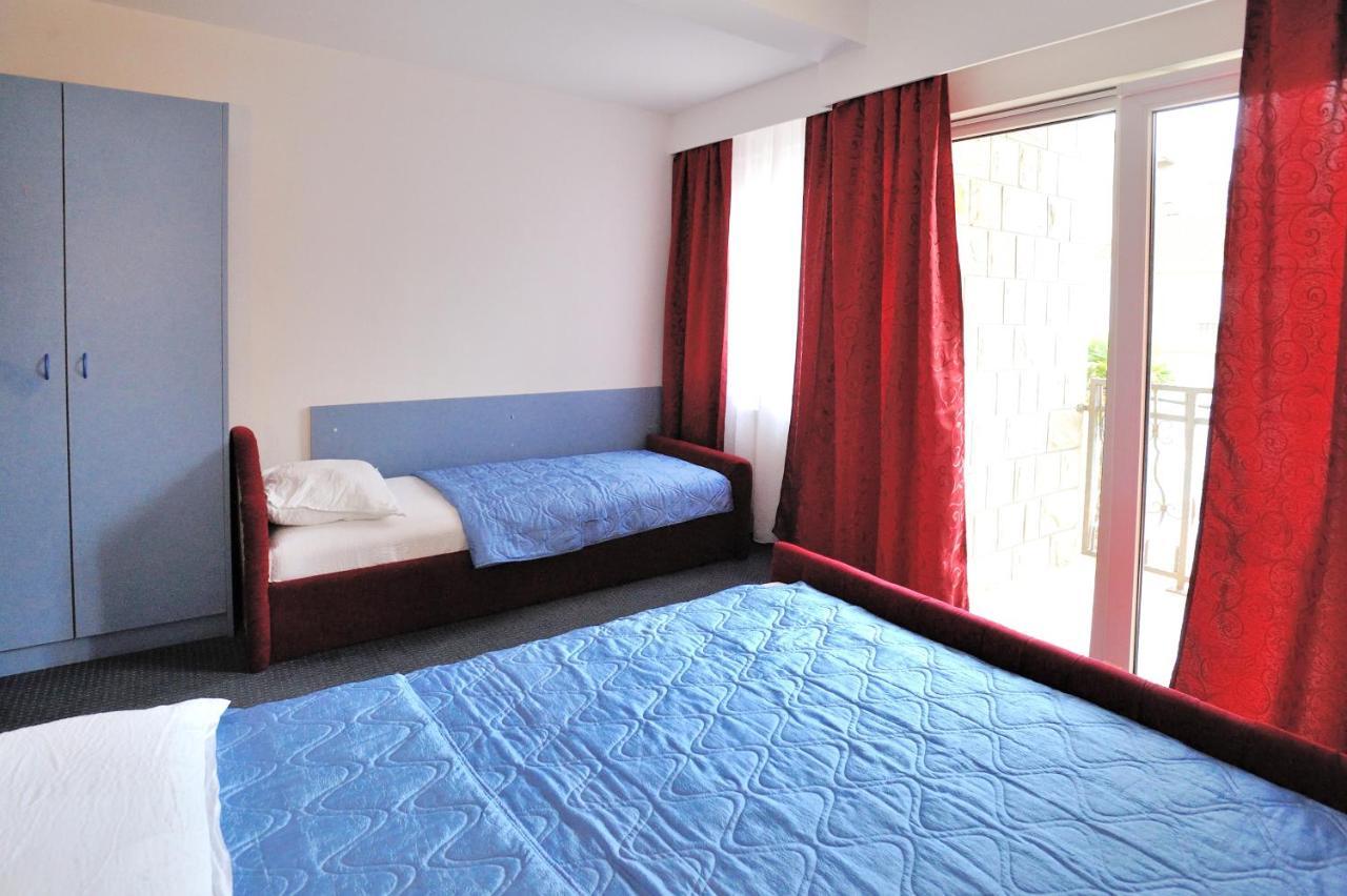 Hotel Lav Neum Buitenkant foto