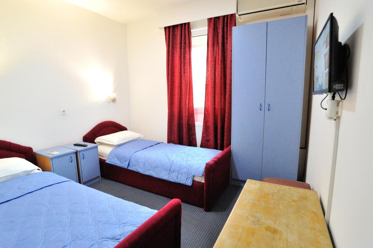 Hotel Lav Neum Buitenkant foto