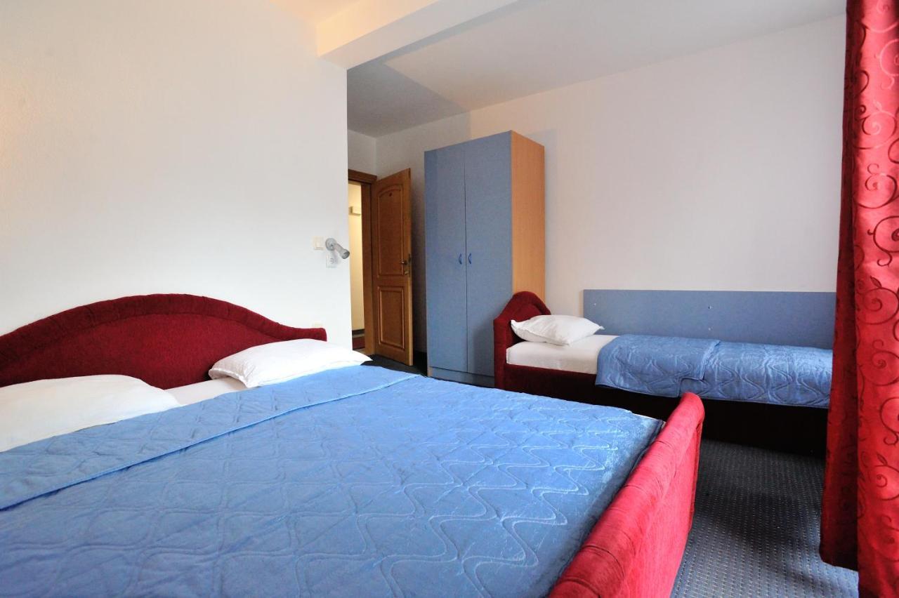 Hotel Lav Neum Buitenkant foto