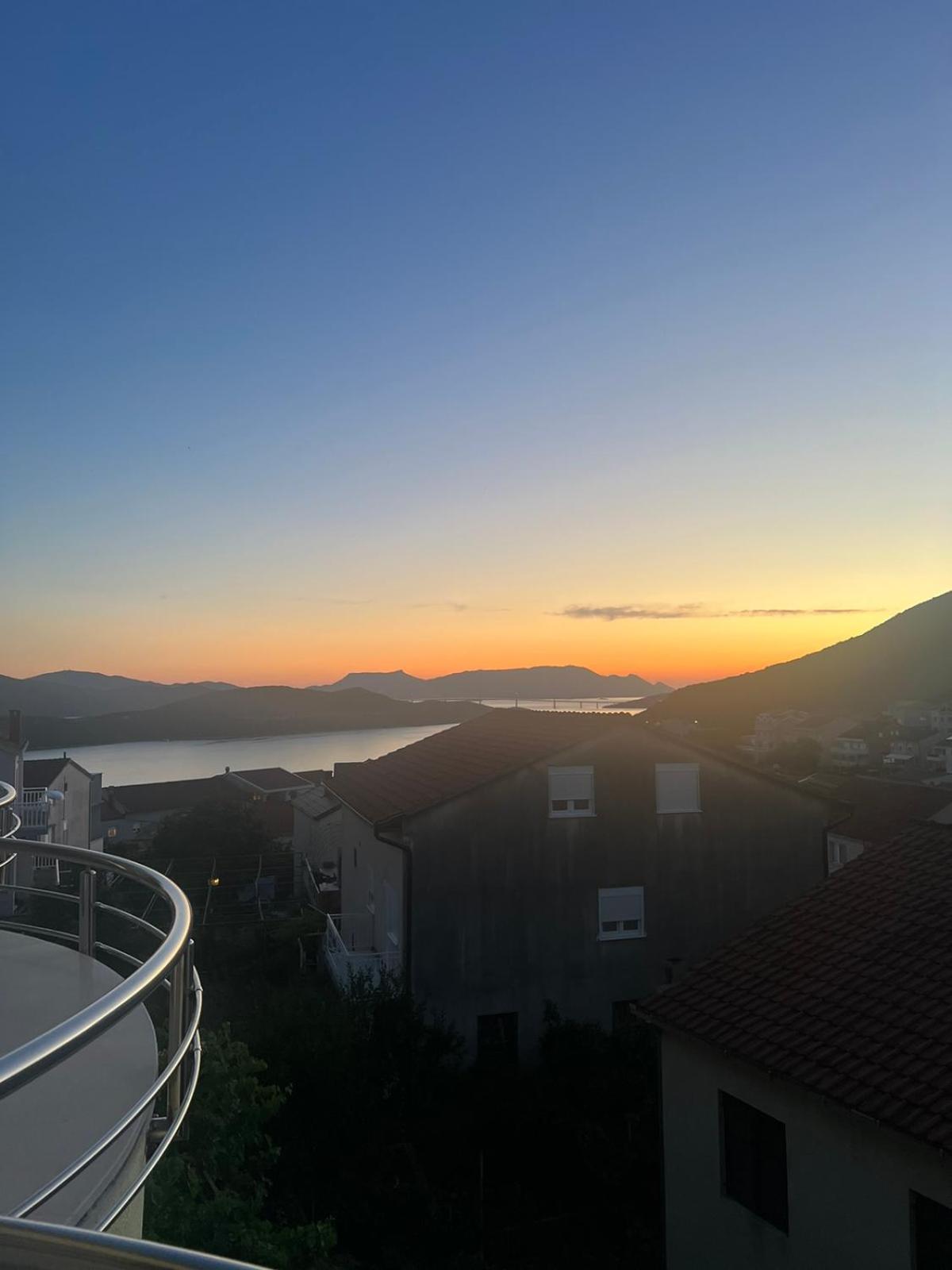Hotel Lav Neum Buitenkant foto